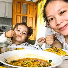 Kakabsat ifollow dak man met ta ifollow kay met with engage py😊 ada pay t  kankanen u😋😀