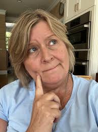 Rosemary Fleming? Nearly changed my name to Rosie 'Cos I thought it sounded  good But someone said "It's posy... And you won't be understood" But Robert  sounds too posh for me And