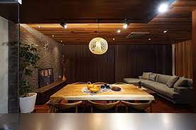 富士宮のとある平屋のldk 第一建設 livingd hibiki 静岡 新築 住宅 平屋 インテリア デザイン リビング キッチン ダイニング ダイニングテーブル 杉 ldk 照明 ライトアップ 夜 夕食 晩餐 ごはん ソファ テーブルコーディネート エコカラット 時計