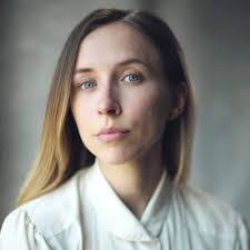 Sarah Cullum's Instagram, Twitter & Facebook