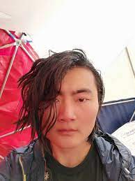 １０日間洗ってない顔wめばちこ 眉のフケ 髪のフケ 頭額の脂の塊 目ヤニ などなどあるので探してみませw アニオタ 顔 世界一周