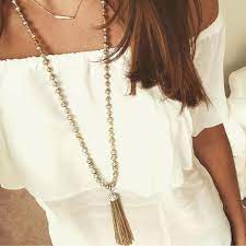 Stella Dot On Instagram Loving How Michelebell21 Styled Her Milana Tassel Necklace With An Off The Shoulder Blouse Stelladotstyle Fashionblogger