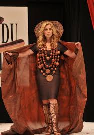 Salon Du Chocolat Paris 2009 Robe Creee Par Herve Leger Et Jean Paul Hevin Portee Par Lara Fabian Http Le Salon Du Chocolat Jean Paul Hevin Celebrations