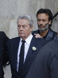 Il y a quelques jours, nous avons en effet que son fils illégitime, ari boulogne vient tout juste de lancer en. Alain Delon Et Son Fils Ari Boulogne Pourquoi Ils Ont Toujours Eu Une Relation Difficile