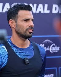 Melvin Serrano's Instagram, Twitter & Facebook