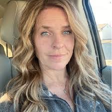 Cathy Hintz's Instagram, Twitter & Facebook