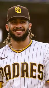 El Embajador de República Dominicana en Corea del Sur, Federico Alberto  Cuello Camilo entregó placa de Reconocimiento en Seoul al dominicano  Fernando Tatis Jr. jugador de los Padres de San Diego. ...