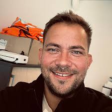 Skateboarding, BMX, Street Basket, Football, Volleyball, Street dance an so  much more. Come feel the urban vibe in Street City at Roskilde Festival  2017! Check out the full programme on: roskil.de/street