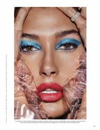 Hailey Baldwin Models Glam Makeup Looks For Vogue Mexico Glam Makeup Look Vogue Makeup Hailey Baldwin Vogue
