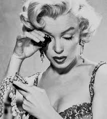 Stunning Photos of Marilyn Monroe Taken by John Florea in the 1950s