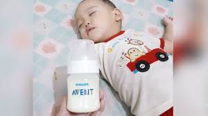 Saat ini banyak sekali beredar botol susu bayi dengan berbagai merk, namun untuk memilih botol susu untuk bayi sangatlah perlu perhatian khusus dan tidak boleh sembarangan. Botol Philips Avent Botol Susu Anti Kolik Kumparan Com