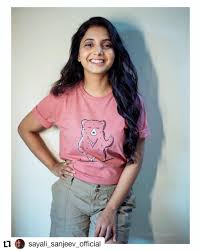 മറാഠി നടി സയാലി സഞ്ജീവുമായി പ്രണയത്തിലാണെന്ന അഭ്യൂഹങ്ങള്‍ തള്ളി ചെന്ന. Sayali Sanjeev Has Joined Our Wild The Souled Store Facebook