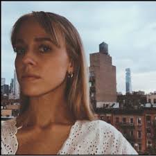 Sally Johansson's Instagram, Twitter & Facebook