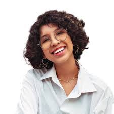 Victoria Pereira's Instagram, Twitter & Facebook