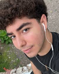 𝐷𝑜𝑛𝑜𝑣𝑎𝑛 𝐸𝑠𝑡𝑟𝑎𝑑𝑎⭐️ (@donovanestrada_) • Instagram foto dan  video