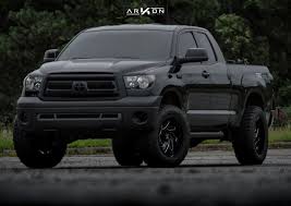 One of the more frustrating things when deciding to lift your truck is determining how high you should go and what it will look like. Wheel Offset 2010 Toyota Tundra Aggressive 1 Outside Fender Suspension Lift 3 5 Arkon Offroad Arkon Off Road