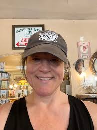 ☕✨ Coffee, stories & smiles at the Symes Daily Grind! Say hi to Martha the  Great 💛 at her breakfast table 🥐📖, sip your coffee, and soak up the  charm. Breakfast daily