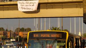 Jun 01, 2021 · por primera vez la jornada transcurrió completamente pacífica en portal américas, tras más de un mes de noches de tensiones. Tras Alza En El Pasaje De Transmilenio Usuarios Se Quejan Por Colapso