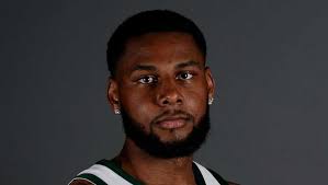 Milwaukee Bucks sign center Marques Bolden