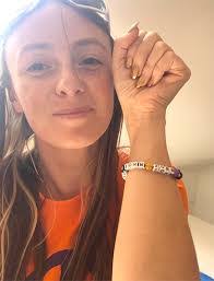 Sarah Flake's Instagram, Twitter & Facebook