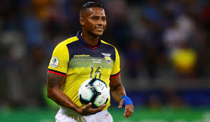 Yo estaba llorando cuando me fui. Retiro Antonio Valencia Antonio Valencia Figura Del Futbol Ecuatoriano Anuncio Su Retiro Oficial Deportes Caracol Radio