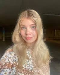 Kaila Smith's Instagram, Twitter & Facebook