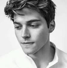 🍁Dan Cox 🍁 📖Strange-Alex Mirez ✨