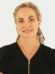 Karyn Barnett's Instagram, Twitter & Facebook