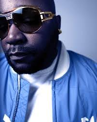 Darnetta Cowan's Instagram, Twitter & Facebook