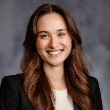 Emily Barrett's Instagram, Twitter & Facebook