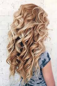 33 Stylish Wedding Hairstyles With Hair Down Wedding Forward Long Hair Styles Hair Styles Curly Hair Styles