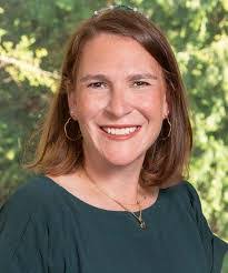 Carolyn Shain's Instagram, Twitter & Facebook