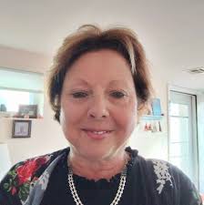 Just a word of warning, when travelling to Florence, please take lots of  mosquito repellent/bite creams. The tiger mosquitos are very very busy  here! 😞