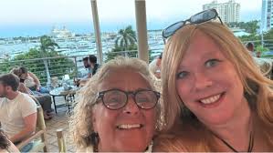 Ann Marie Bartlett (@anniebeesellshomes2) • Instagram photos and videos