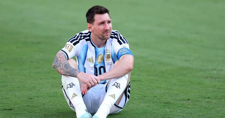 Heartbreaking moment that made Messi cry as he quits internationals | World  | News | Express.co.uk