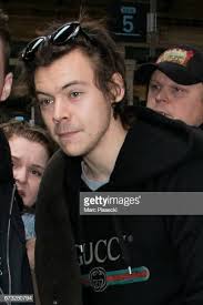 Harry Styles Sighting In Paris April 26 2017 In 2020 Harry Styles Harry Singer
