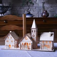 Village De Noel Miniature En Bois Illumine 3 Maisons Village De Noel Miniature Maison De Noel Noel Miniature