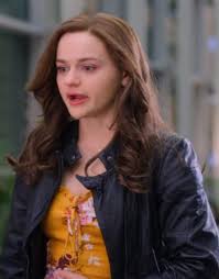 Determined to make the most of her final summer before college, elle plans the ultimate bucket list as she navigates what comes next with noah and lee. The Kissing Booth 2 Shelley Elle Evans Jacket Joey King Leather Jacket