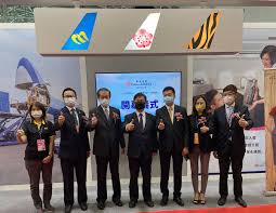 綜合旅遊業 交觀綜2013 ｜ 代表人 黃明峰 ｜ 聯絡人 林冠賢 104 台灣台北市南京東路2段98號4,6,11樓 ｜ member.b2c@colatour.com.tw. è¯èˆªå…¬ç›Šå½¢è±¡ç‰†12 18é€²é§å—å°ç£æœ€å¤§æ—…éŠç››æœƒ ä¸­è¯èˆªç©ºå…¬å¸