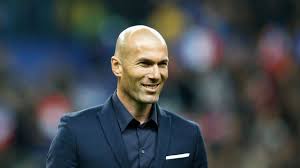 Zinedine zidane annonce son départ surprise du real madrid après sa troisième victoire en ligue des champions. Zinedine Zidane Frenchman Named Real Madrid Coach Cnn
