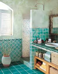 Bathroom Decor In Analogous Color Scheme Badezimmer Innenausstattung Badezimmer Grun Wohnung Badezimmer