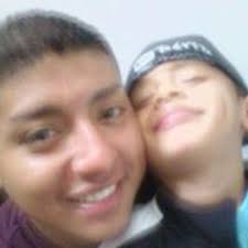 Stream Saul Castro music