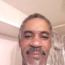 Leslie Worsham's Instagram, Twitter & Facebook