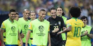 A partida será contra os donos da casa, brasil, neste domingo (07/07/2019), às 17h, no maracanã. Selecao Brasileira Goleia O Peru E Vai As Quartas Da Copa America Confederacao Brasileira De Futebol