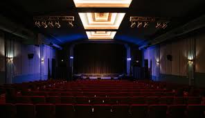 Siamo la voglia di fare ancora tardi la sera di fronte a un buon film. Performing Arts Venue Movie Theater South Mpls Parkway Theater
