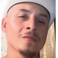 is a gap at the bottom of wall acceptable?