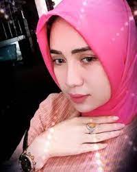  440 Ide Emak Emak Jilbab Cantik Wanita Gaya Hijab