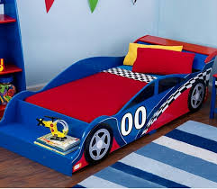 ديكور غرف نوم ولادي 15 تصميم مميز لسرير على هيئة مركبة نقل مجلة رجيم