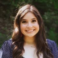 Julianne Bates's Instagram, Twitter & Facebook