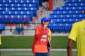 This is an overview of the career of a manager. Arturo Reyes El Tecnico Samario Que Cambio El Periodismo Por El Futbol